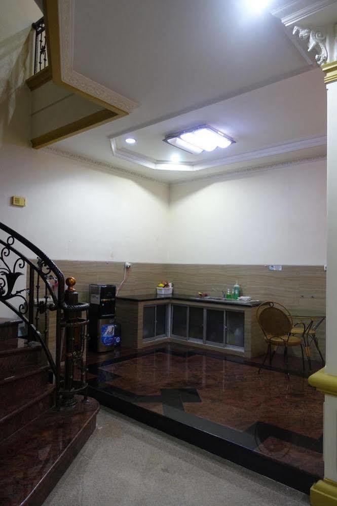 The Backpacker Semarang Vandrarhem Exteriör bild